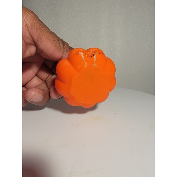 Pumpkin with Snoopy sleeping on top 3d printed - Picture 7 of 7